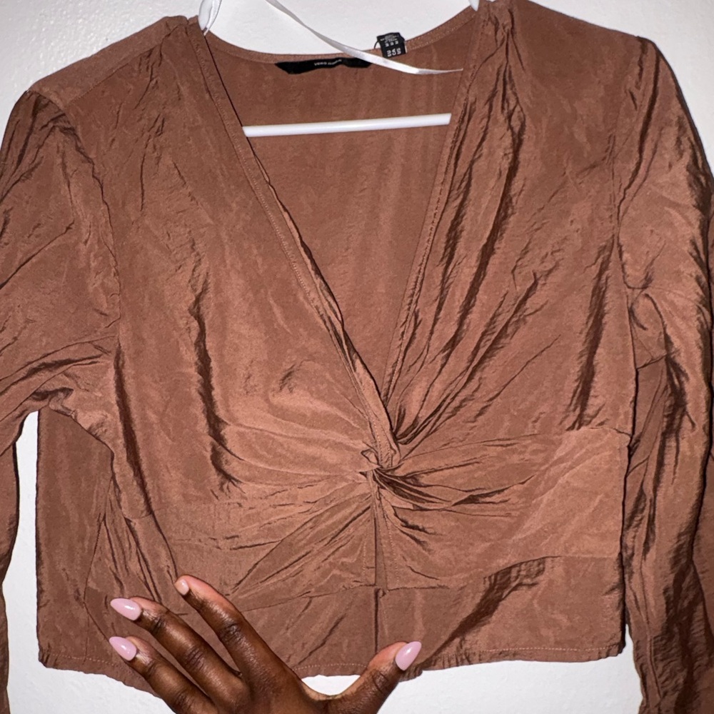 Vero Moda Chocolate Brown Twist-Front Long Sleeve Crop Top - Picture 2 of 5